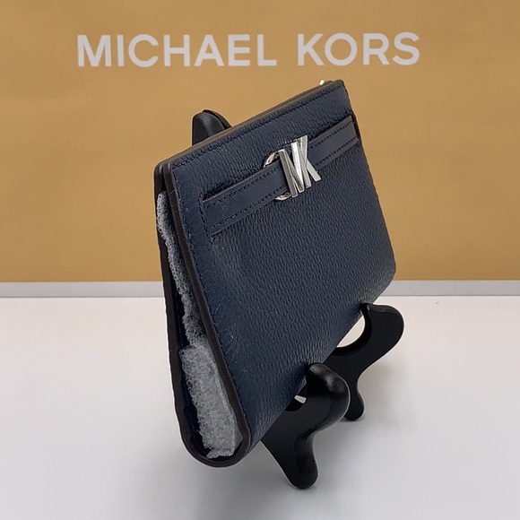 Michael Kors Reed Large Bifold Pebbled Leather Snap Wallet Card Case Navy NWT - Picture 4 of 12